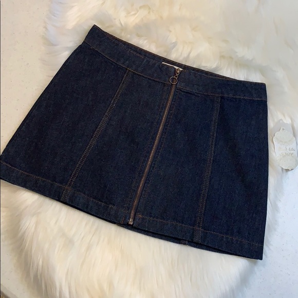 NWT Altar’d State Dark Wash Denim Skirt - Picture 2 of 8